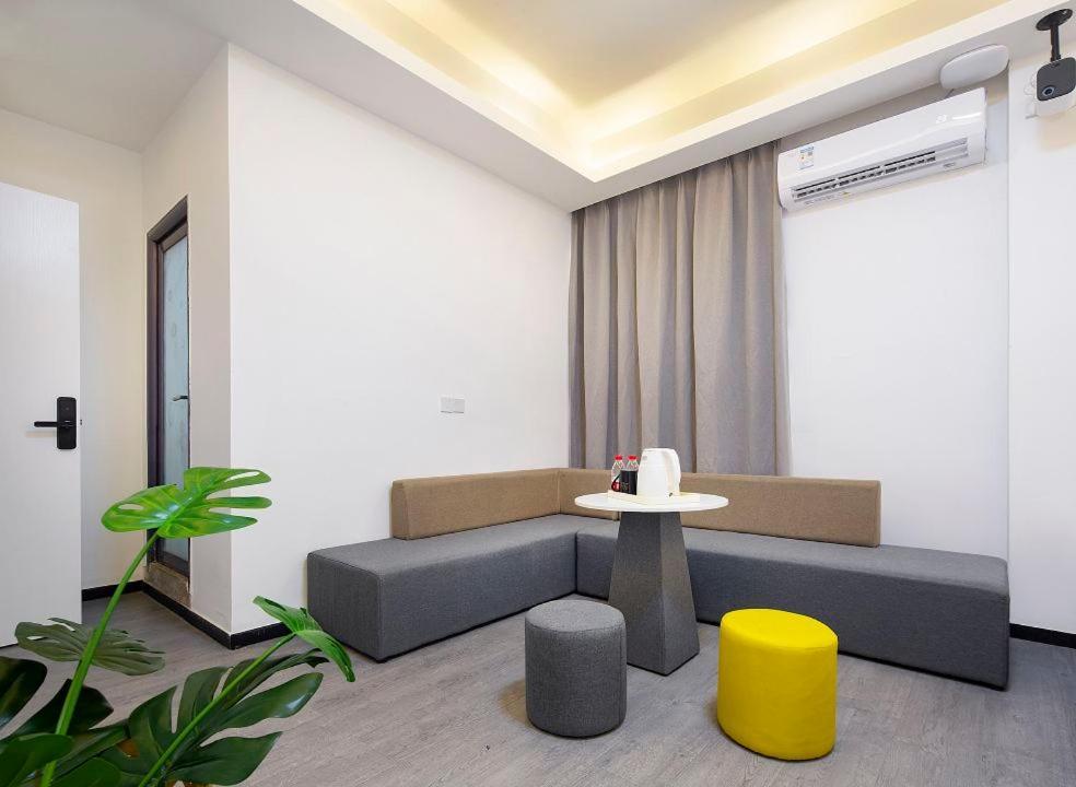 Deer Chenke Seascape Surf B&B Sanya Bagian luar foto