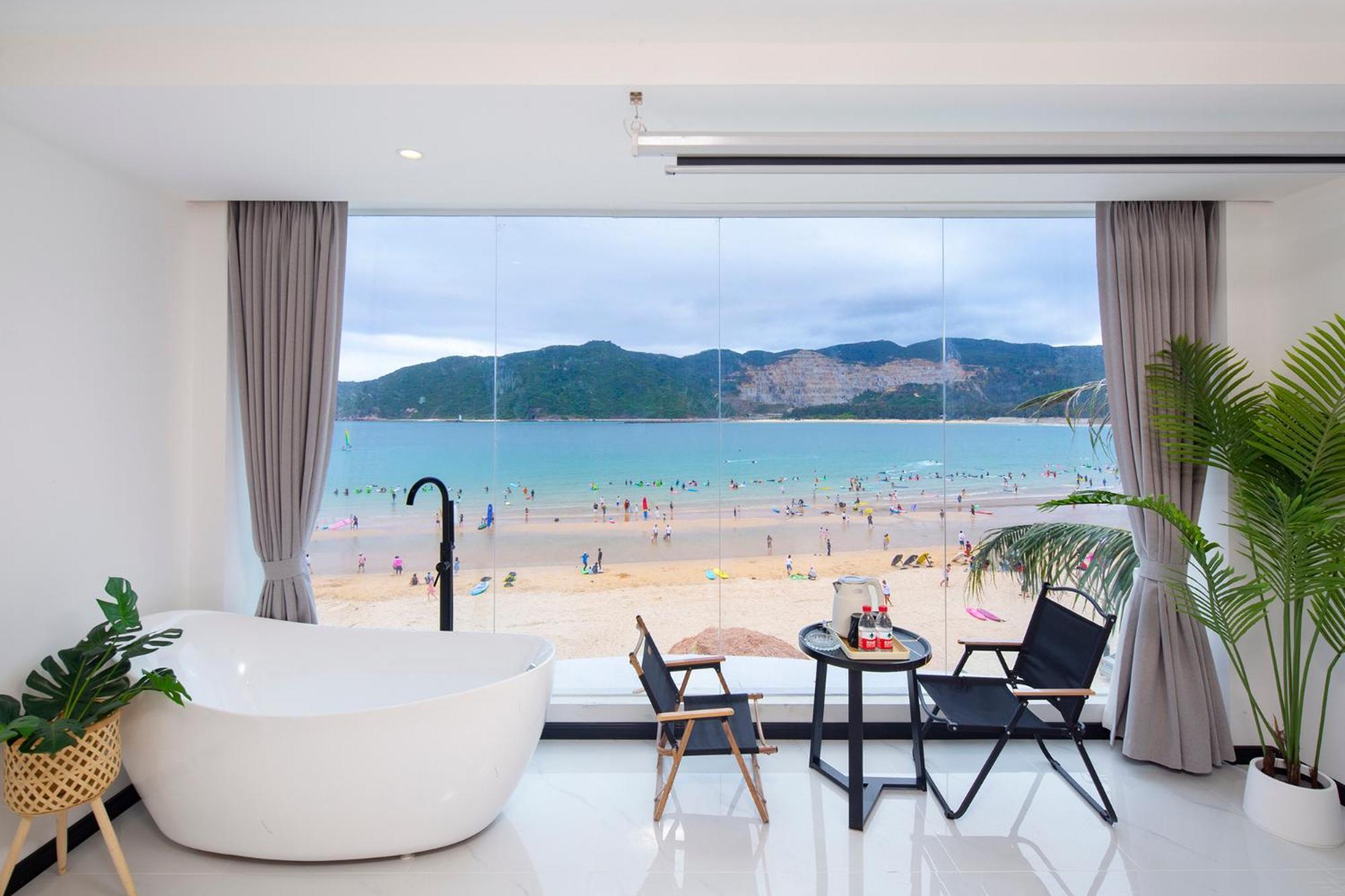Deer Chenke Seascape Surf B&B Sanya Bagian luar foto